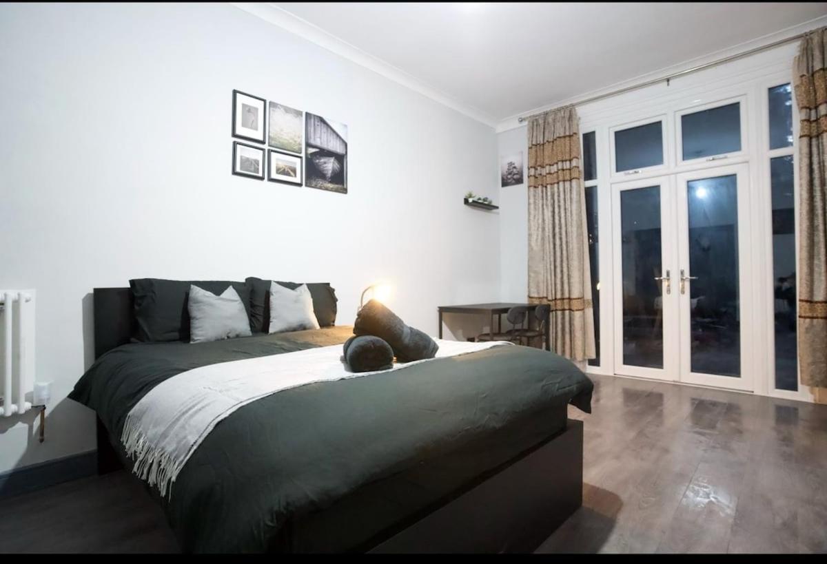 The Stylish Escape In Moseley *